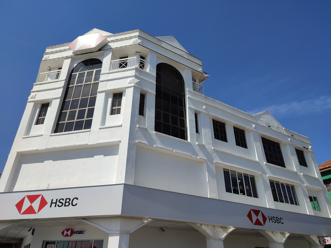 HSBC India Introduces Zero Forex Markup on Credit Cards: A Game Changer for Travelers